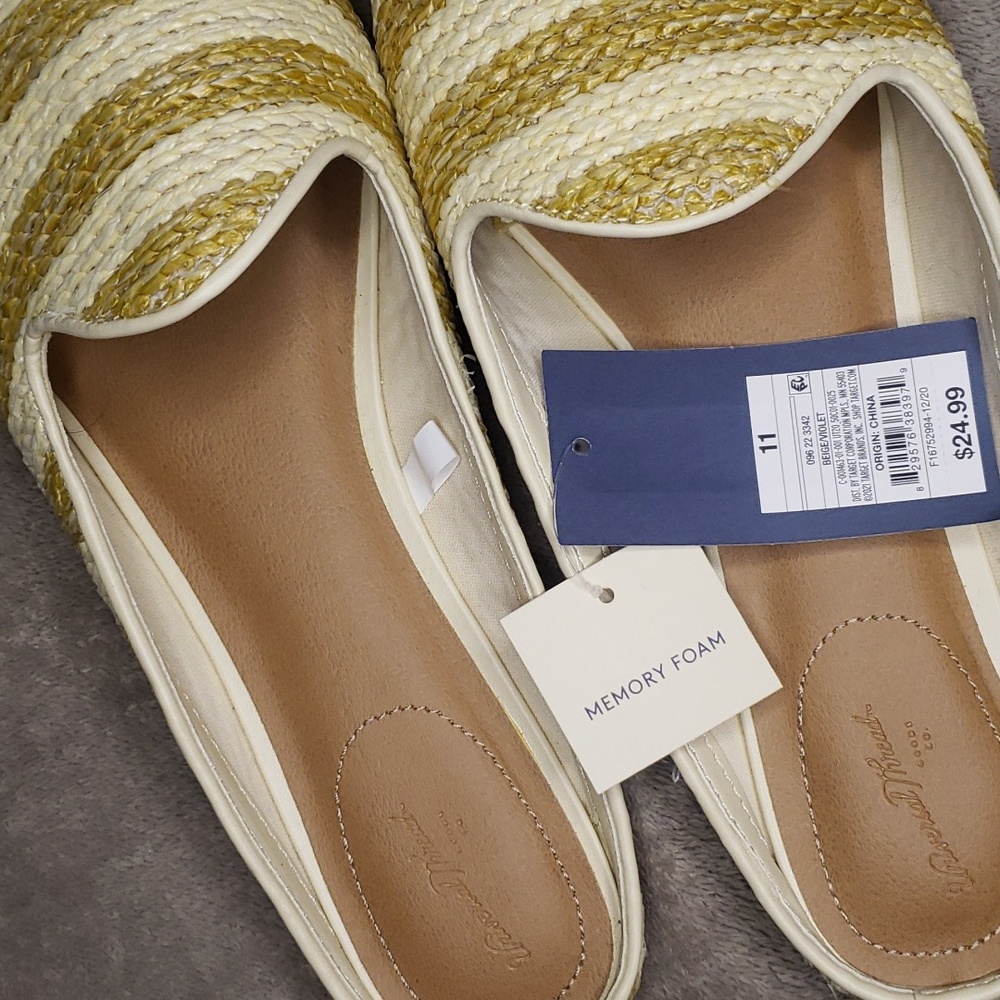 Universal Thread Beige Mules - Picture 4 of 5